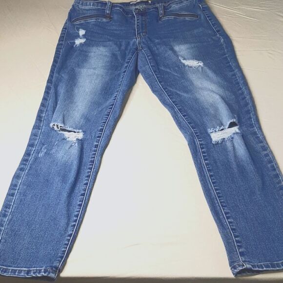 KanCan Distressed Jeggings - Picture 1 of 12